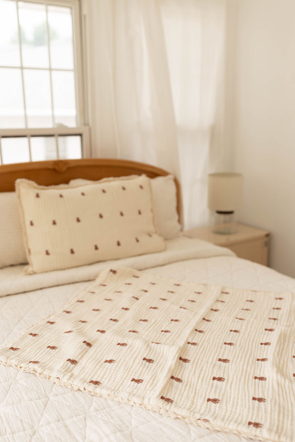 layered gauze pillowcase - teddy