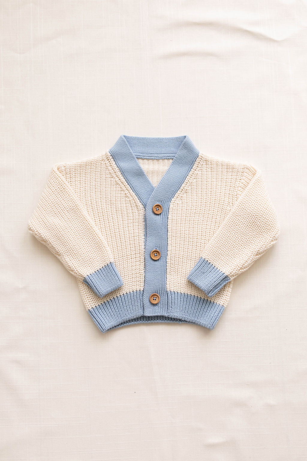 chunky cardigan - milk/powder