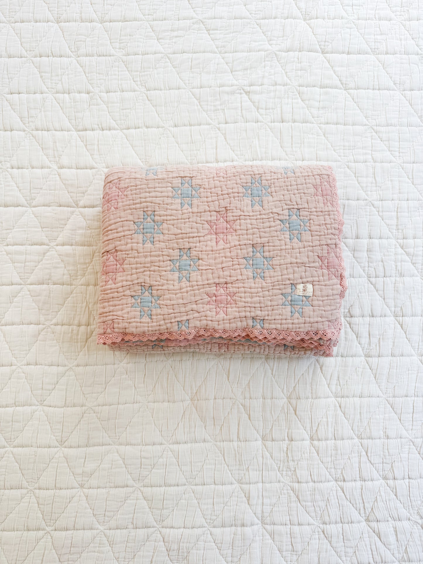 sunday quilt twin - peony