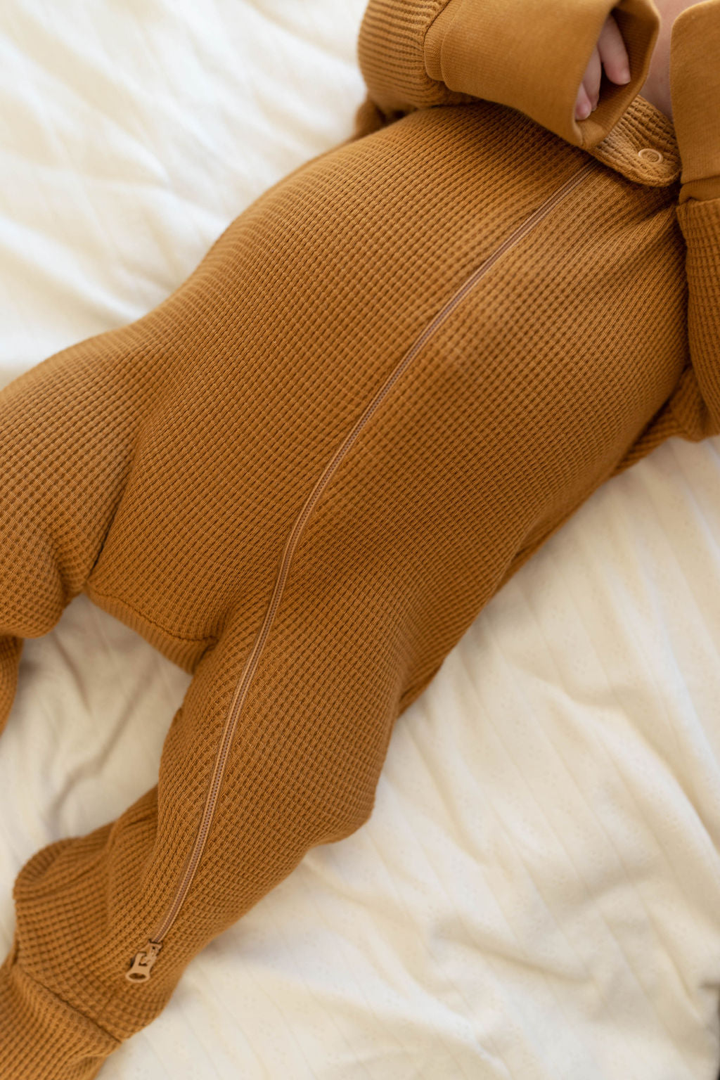 footed long john | waffle - honeycomb