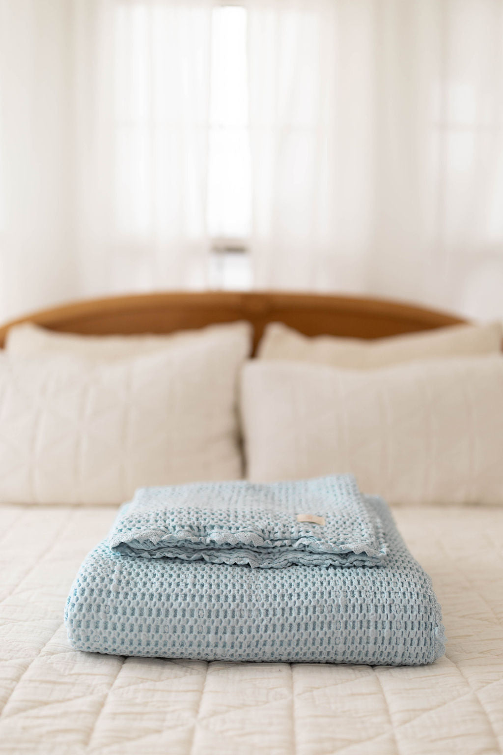 cozy waffle blanket | twin size - powder