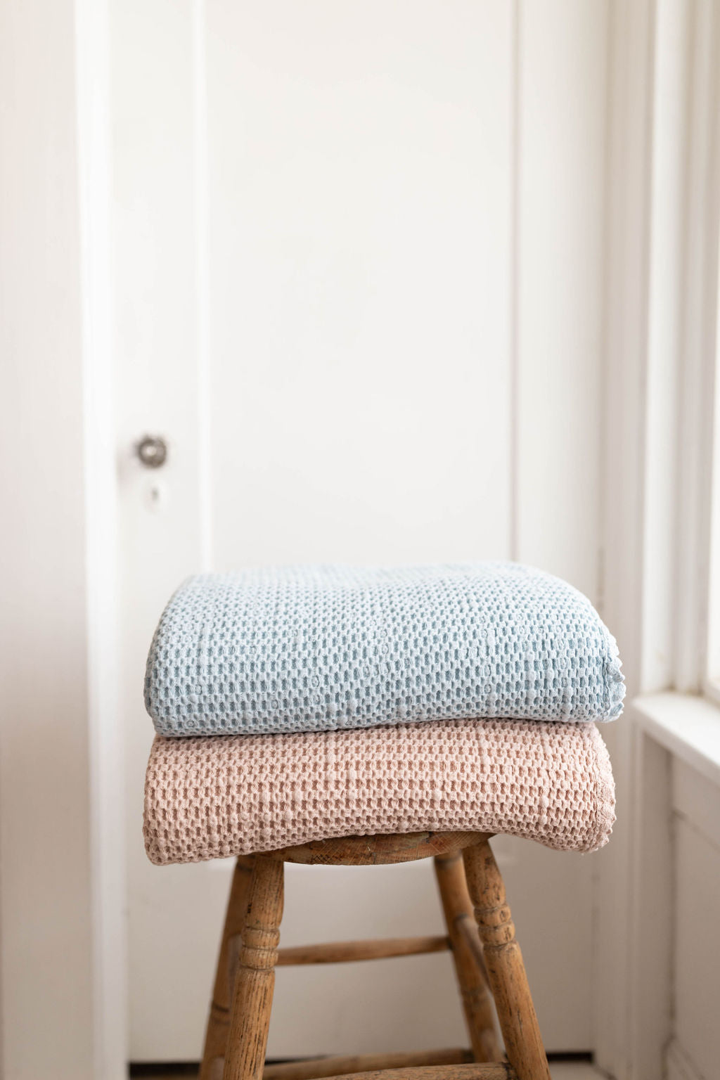 cozy waffle blanket | twin size - powder