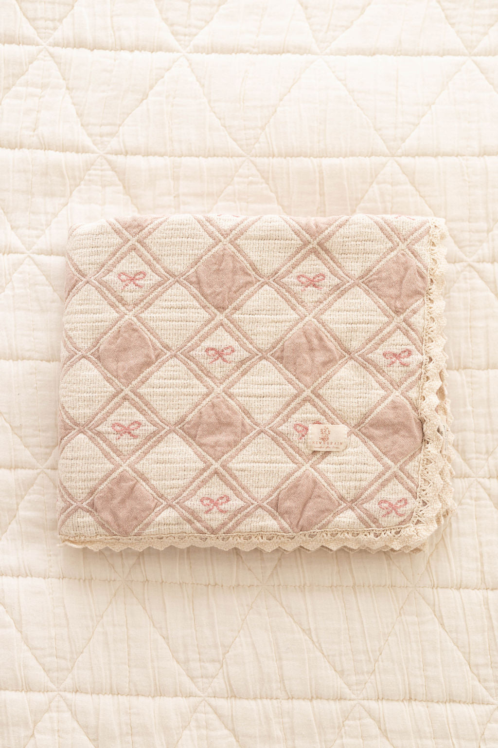 patchwork blanket - bow