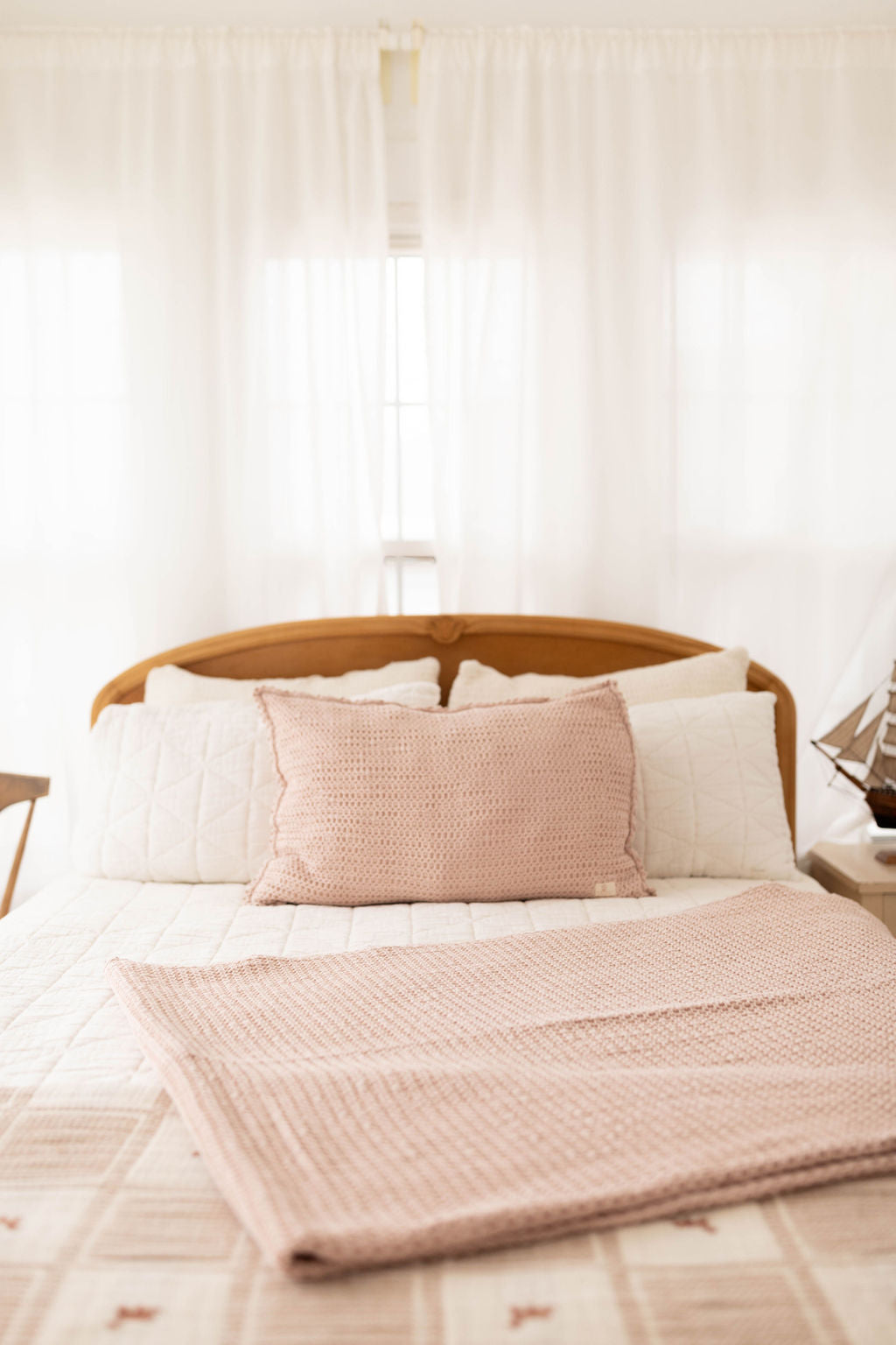 cozy waffle pillowcase - petal
