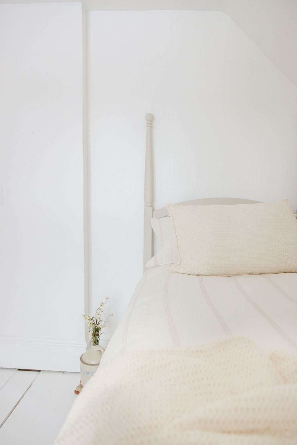cozy waffle pillowcase - milk