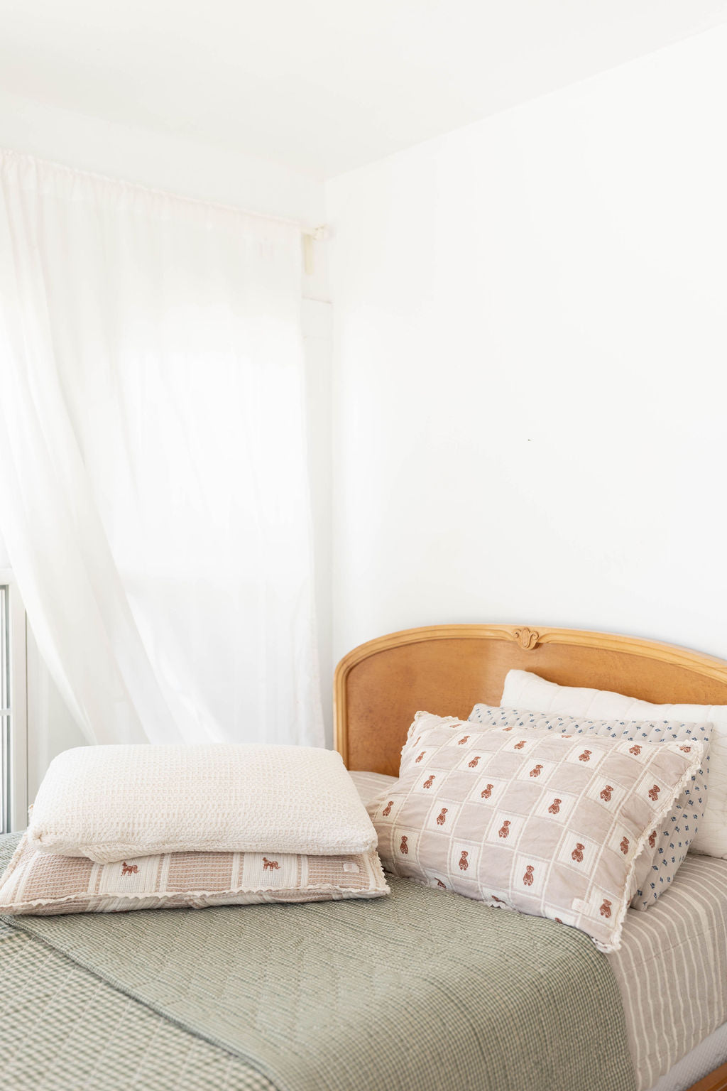 cozy waffle pillowcase - milk