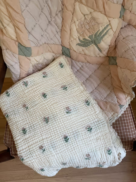 layered gauze blanket - dahlia