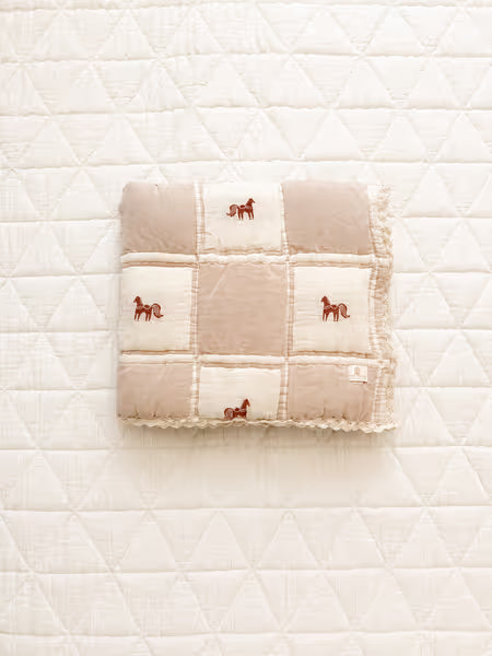 sunday quilt - pony