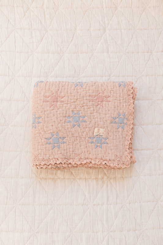 sunday quilt - peony