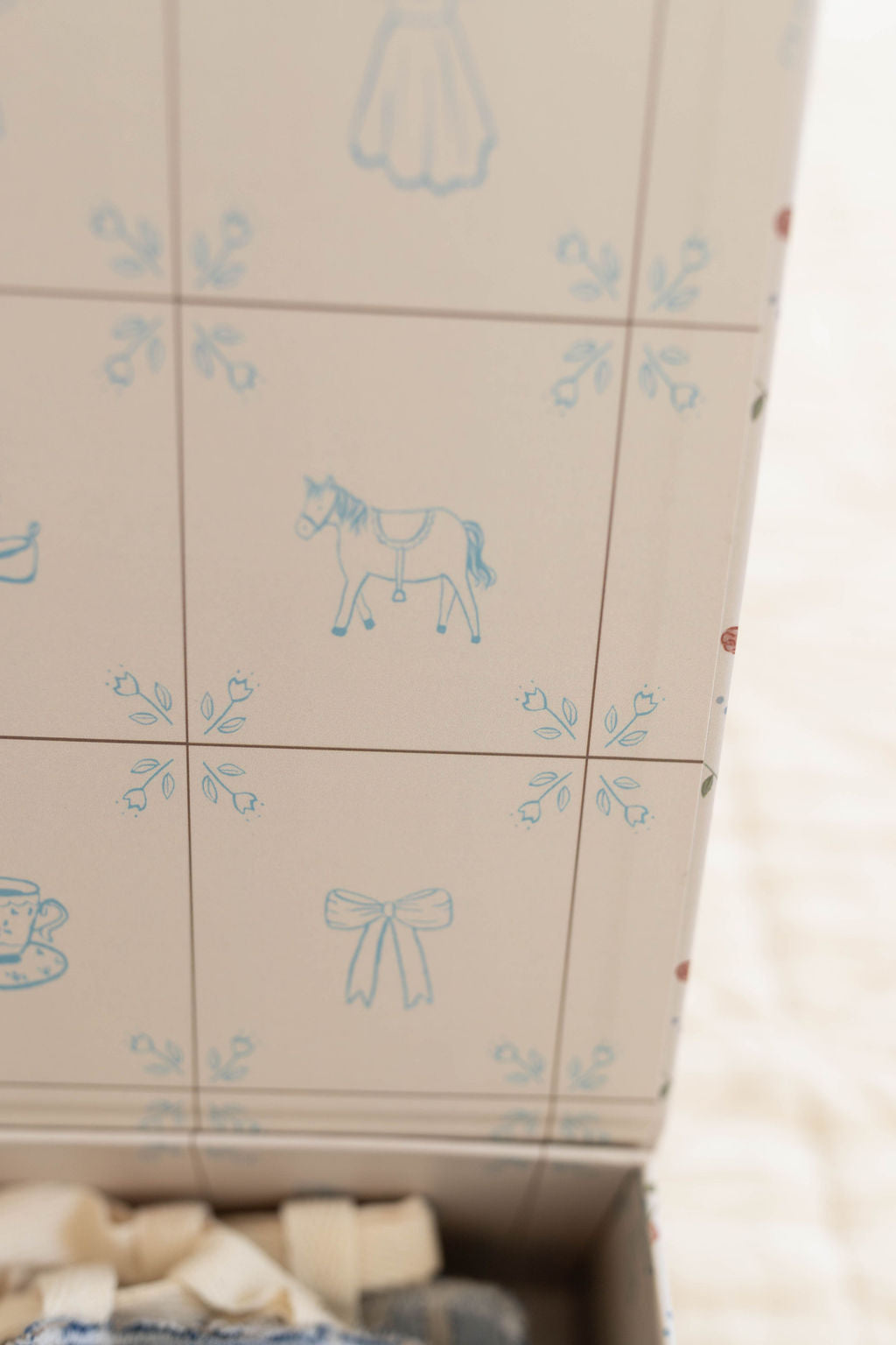 special occasion box & french plaid banner