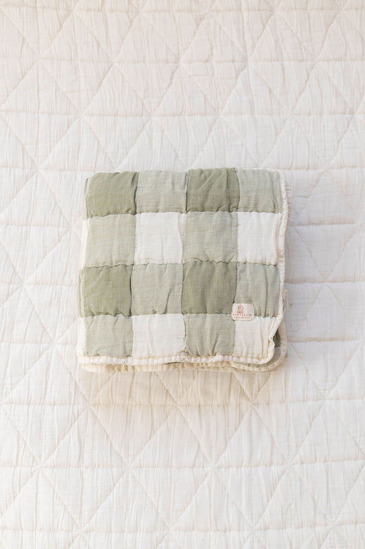 heritage plaid quilt - basil
