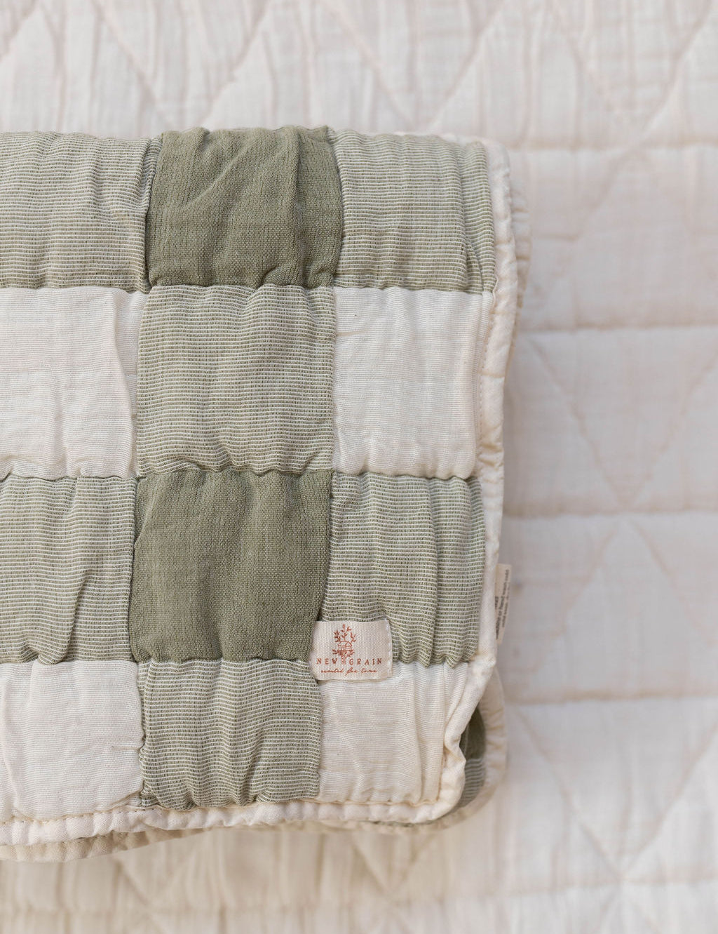 heritage plaid quilt - basil