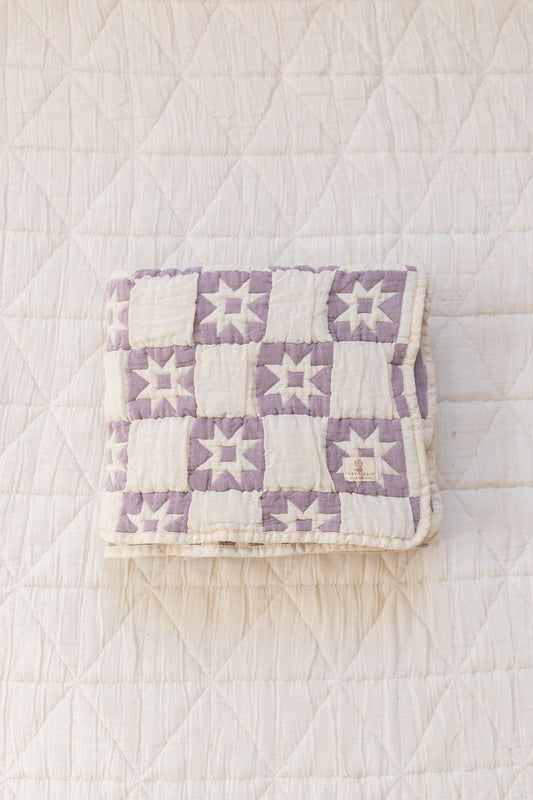 homestead quilt - lilac