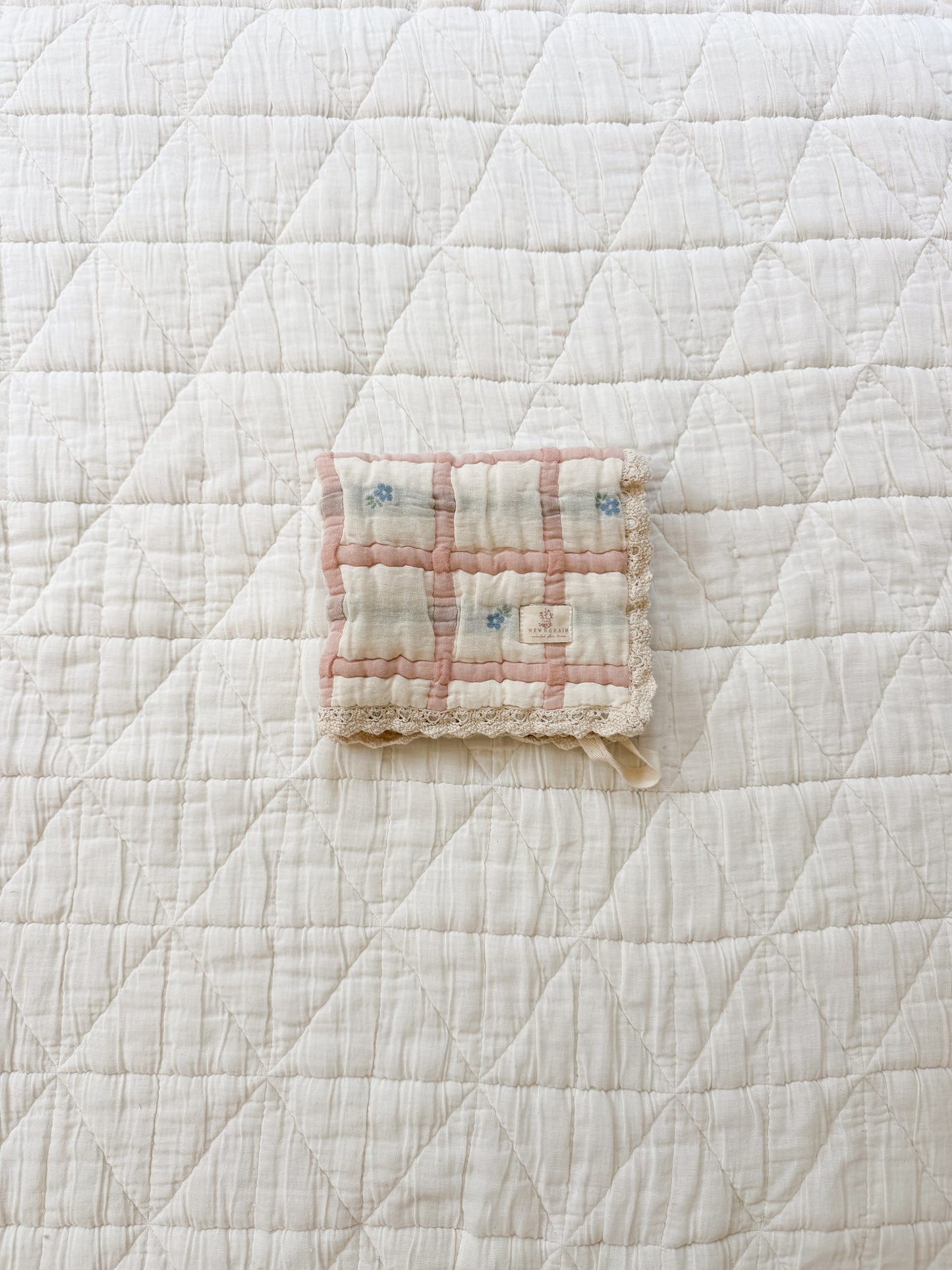 meadow quilt lovie - petal